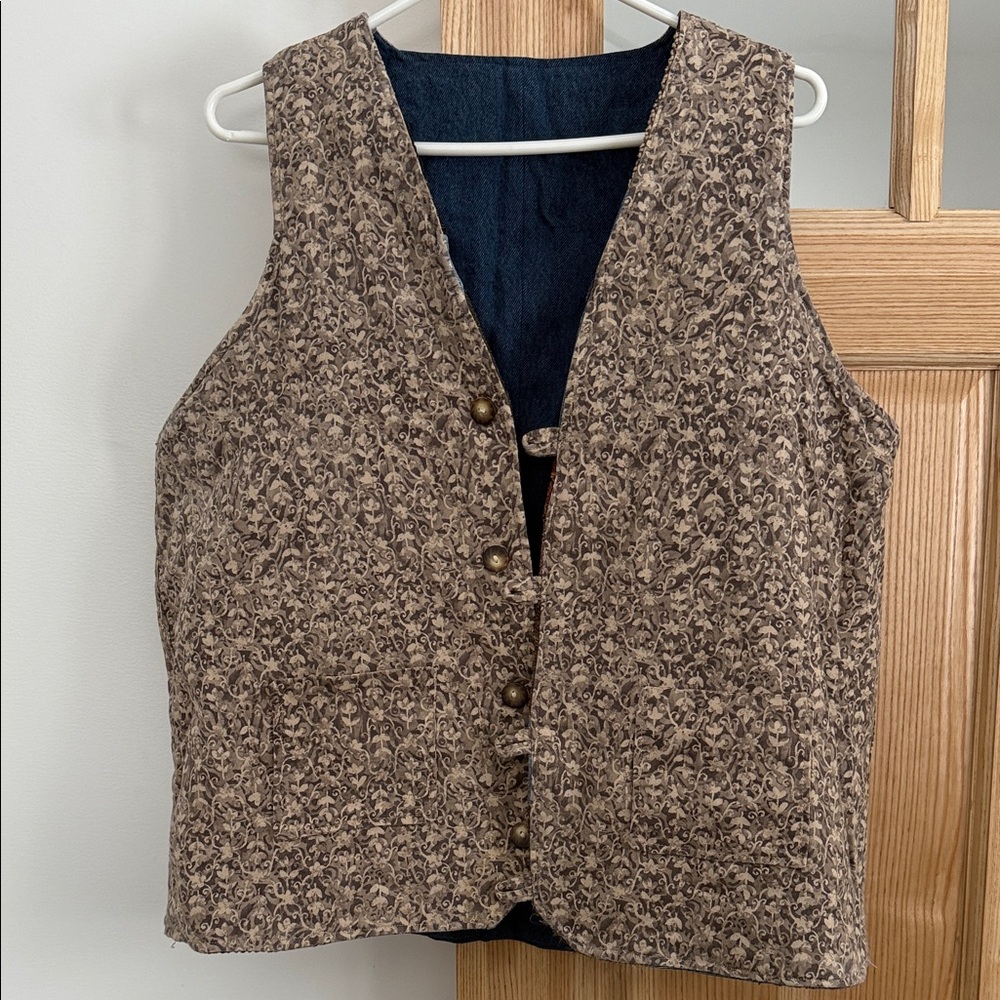 Reversible Patchwork Multicolor Vest - Picture 8 of 8